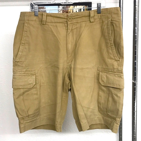 Banana Republic Other - Banana Republic Vintage Mens Sz 35 Kaki Cargo Shorts